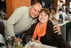Foto de la galería: Día del Padre en Posadas: para muchos con mesa familiar afuera en el agasajo a los papás