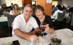 Foto de la galería: Día del Padre en Posadas: para muchos con mesa familiar afuera en el agasajo a los papás