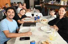 Foto de la galería: Día del Padre en Posadas: para muchos con mesa familiar afuera en el agasajo a los papás