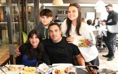 Foto de la galería: Día del Padre en Posadas: para muchos con mesa familiar afuera en el agasajo a los papás