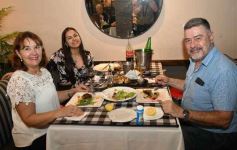 Foto de la galería: Día del Padre en Posadas: para muchos con mesa familiar afuera en el agasajo a los papás