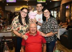 Foto de la galería: Día del Padre en Posadas: para muchos con mesa familiar afuera en el agasajo a los papás