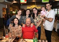 Foto de la galería: Día del Padre en Posadas: para muchos con mesa familiar afuera en el agasajo a los papás