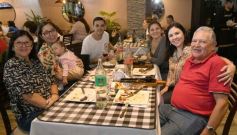 Foto de la galería: Día del Padre en Posadas: para muchos con mesa familiar afuera en el agasajo a los papás