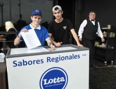 Foto de la galería: Dia de la Bandera en la ciudad: Arami Catering sumó el tradicional locro de la mano de Gunther Moros