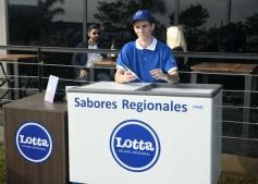 Foto de la galería: Dia de la Bandera en la ciudad: Arami Catering sumó el tradicional locro de la mano de Gunther Moros