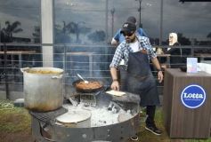 Foto de la galería: Dia de la Bandera en la ciudad: Arami Catering sumó el tradicional locro de la mano de Gunther Moros