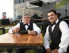 Foto de la galería: Dia de la Bandera en la ciudad: Arami Catering sumó el tradicional locro de la mano de Gunther Moros