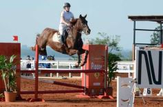 Foto de la galería: Federal de Saltos Hípicos: El Palenque convocó al encuentro en un finde de campo en Nemesio Parma 