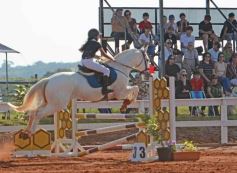Foto de la galería: Federal de Saltos Hípicos: El Palenque convocó al encuentro en un finde de campo en Nemesio Parma 