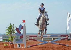 Foto de la galería: Federal de Saltos Hípicos: El Palenque convocó al encuentro en un finde de campo en Nemesio Parma 