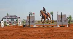 Foto de la galería: Federal de Saltos Hípicos: El Palenque convocó al encuentro en un finde de campo en Nemesio Parma 