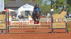 Foto de la galería: Federal de Saltos Hípicos: El Palenque convocó al encuentro en un finde de campo en Nemesio Parma 
