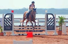 Foto de la galería: Federal de Saltos Hípicos: El Palenque convocó al encuentro en un finde de campo en Nemesio Parma 