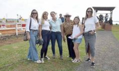 Foto de la galería: Federal de Saltos Hípicos: El Palenque convocó al encuentro en un finde de campo en Nemesio Parma 