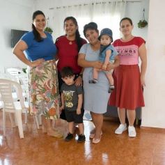 Foto de la galería: Las últimas del mes llegaron con gente amiga y mucha cultura del trabajo en la ciudad