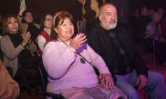 Foto de la galería: Cantoras Misioneras: Susana Moreno en una noche de folclore, tango y homenaje en el Teatro de Prosa