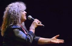 Foto de la galería: Cantoras Misioneras: Susana Moreno en una noche de folclore, tango y homenaje en el Teatro de Prosa