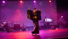 Foto de la galería: Cantoras Misioneras: Susana Moreno en una noche de folclore, tango y homenaje en el Teatro de Prosa