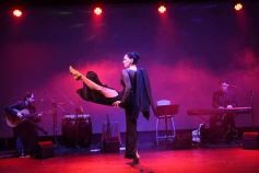 Foto de la galería: Cantoras Misioneras: Susana Moreno en una noche de folclore, tango y homenaje en el Teatro de Prosa