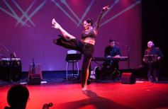 Foto de la galería: Cantoras Misioneras: Susana Moreno en una noche de folclore, tango y homenaje en el Teatro de Prosa