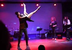 Foto de la galería: Cantoras Misioneras: Susana Moreno en una noche de folclore, tango y homenaje en el Teatro de Prosa