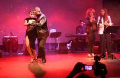 Foto de la galería: Cantoras Misioneras: Susana Moreno en una noche de folclore, tango y homenaje en el Teatro de Prosa
