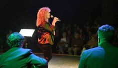 Foto de la galería: Cantoras Misioneras: Susana Moreno en una noche de folclore, tango y homenaje en el Teatro de Prosa