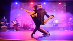 Foto de la galería: Cantoras Misioneras: Susana Moreno en una noche de folclore, tango y homenaje en el Teatro de Prosa