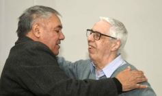 Foto de la galería: Merecido agasajo y afecto se sumaron a los 53 años de Fórmula Tuerca del histórico conductor Carlos Garcia Coni