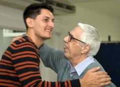 Foto de la galería: Merecido agasajo y afecto se sumaron a los 53 años de Fórmula Tuerca del histórico conductor Carlos Garcia Coni