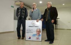 Foto de la galería: Merecido agasajo y afecto se sumaron a los 53 años de Fórmula Tuerca del histórico conductor Carlos Garcia Coni