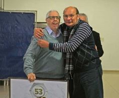 Foto de la galería: Merecido agasajo y afecto se sumaron a los 53 años de Fórmula Tuerca del histórico conductor Carlos Garcia Coni