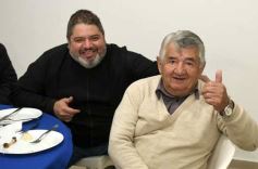 Foto de la galería: Merecido agasajo y afecto se sumaron a los 53 años de Fórmula Tuerca del histórico conductor Carlos Garcia Coni