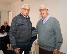 Foto de la galería: Merecido agasajo y afecto se sumaron a los 53 años de Fórmula Tuerca del histórico conductor Carlos Garcia Coni