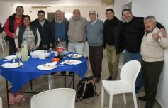 Foto de la galería: Merecido agasajo y afecto se sumaron a los 53 años de Fórmula Tuerca del histórico conductor Carlos Garcia Coni