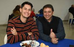 Foto de la galería: Merecido agasajo y afecto se sumaron a los 53 años de Fórmula Tuerca del histórico conductor Carlos Garcia Coni