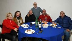 Foto de la galería: Merecido agasajo y afecto se sumaron a los 53 años de Fórmula Tuerca del histórico conductor Carlos Garcia Coni