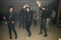 Foto de la galería: Con broche de oro, el Profe Julio César Viñales le puso fiesta a su jubilación