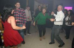 Foto de la galería: Con broche de oro, el Profe Julio César Viñales le puso fiesta a su jubilación