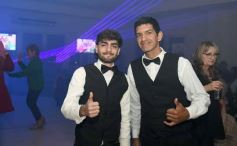 Foto de la galería: Con broche de oro, el Profe Julio César Viñales le puso fiesta a su jubilación