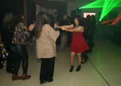 Foto de la galería: Con broche de oro, el Profe Julio César Viñales le puso fiesta a su jubilación