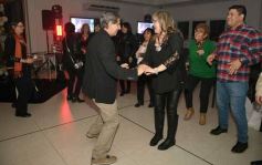 Foto de la galería: Con broche de oro, el Profe Julio César Viñales le puso fiesta a su jubilación