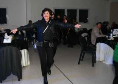 Foto de la galería: Con broche de oro, el Profe Julio César Viñales le puso fiesta a su jubilación