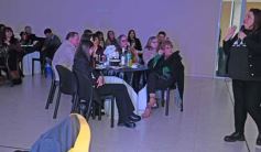 Foto de la galería: Con broche de oro, el Profe Julio César Viñales le puso fiesta a su jubilación