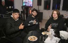 Foto de la galería: Con broche de oro, el Profe Julio César Viñales le puso fiesta a su jubilación