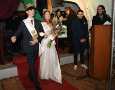 Foto de la galería: Madre de la Misericordia: Delfina Britto y Felipe Menor, los flamantes soberanos