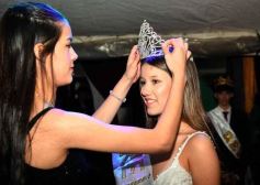 Foto de la galería: Madre de la Misericordia: Delfina Britto y Felipe Menor, los flamantes soberanos