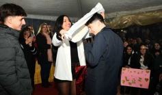 Foto de la galería: Madre de la Misericordia: Delfina Britto y Felipe Menor, los flamantes soberanos