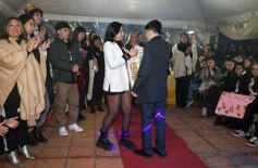 Foto de la galería: Madre de la Misericordia: Delfina Britto y Felipe Menor, los flamantes soberanos